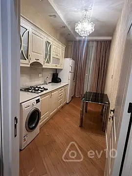 Kirayə verilir 3 otaqlı yeni tikili 100 m²