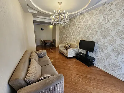 Kirayə verilir 3 otaqlı yeni tikili 100 m²