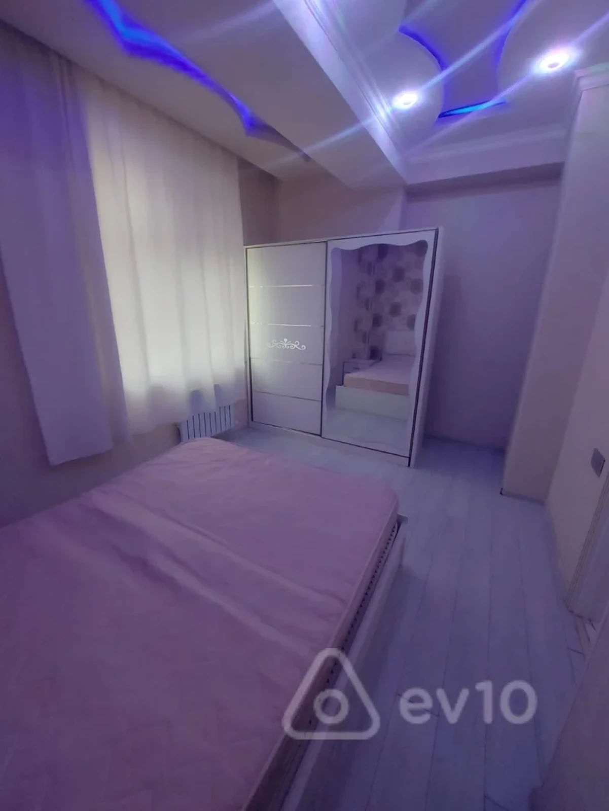 Kirayə verilir 3 otaqlı yeni tikili 42 m²