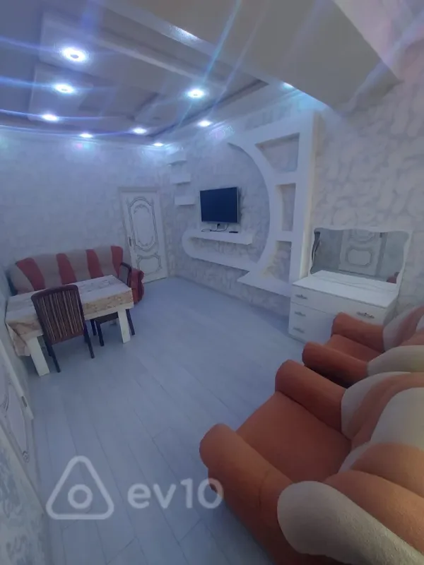 Kirayə verilir 3 otaqlı yeni tikili 42 m²