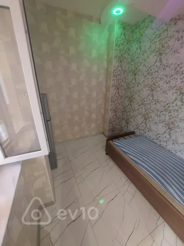 Kirayə verilir 3 otaqlı yeni tikili 42 m²