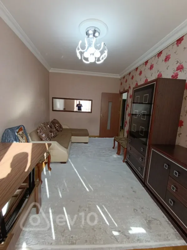 Kirayə verilir 2 otaqlı yeni tikili 70 m²