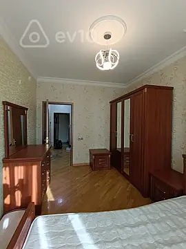 Kirayə verilir 2 otaqlı yeni tikili 70 m²