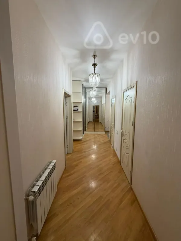 Kirayə verilir 3 otaqlı yeni tikili 120 m²