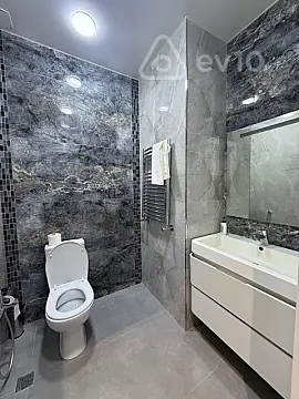 Kirayə verilir 2 otaqlı yeni tikili 100 m²