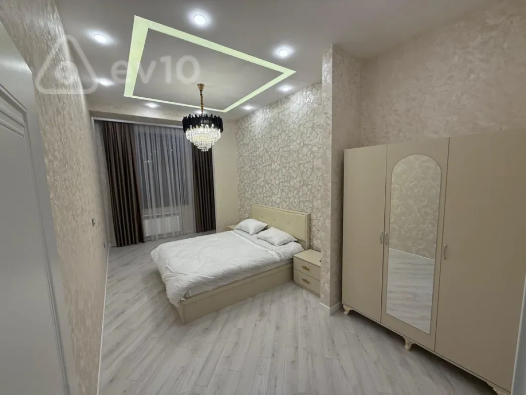 Kirayə verilir 2 otaqlı yeni tikili 100 m²