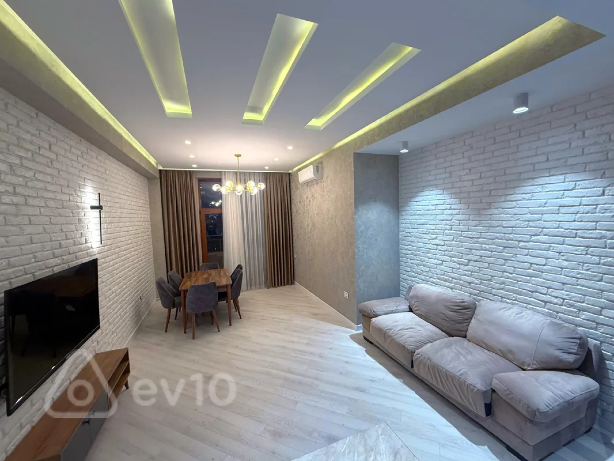 Kirayə verilir 2 otaqlı yeni tikili 100 m²