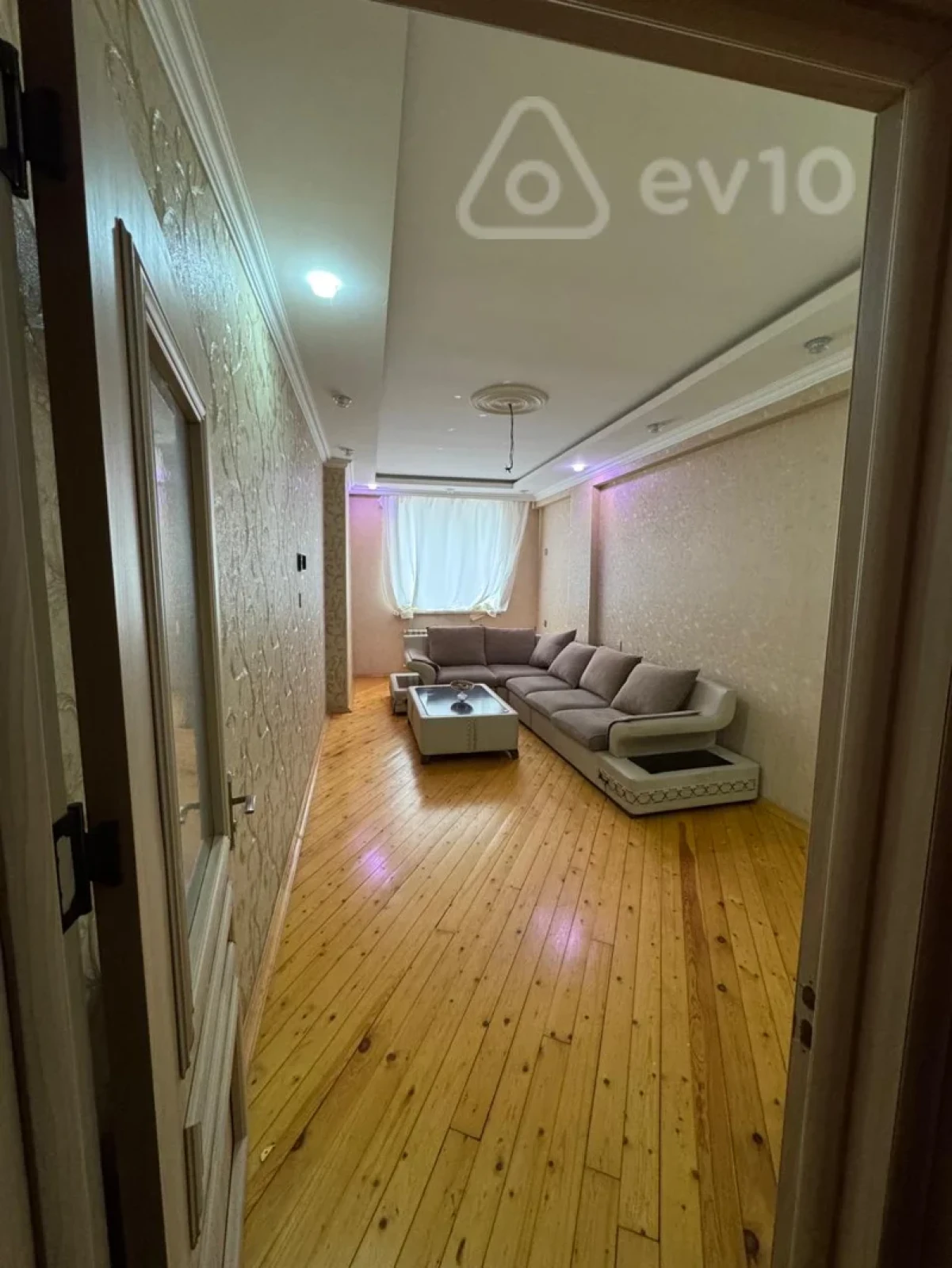 Kirayə verilir 2 otaqlı yeni tikili 85 m²