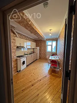 Kirayə verilir 2 otaqlı yeni tikili 85 m²