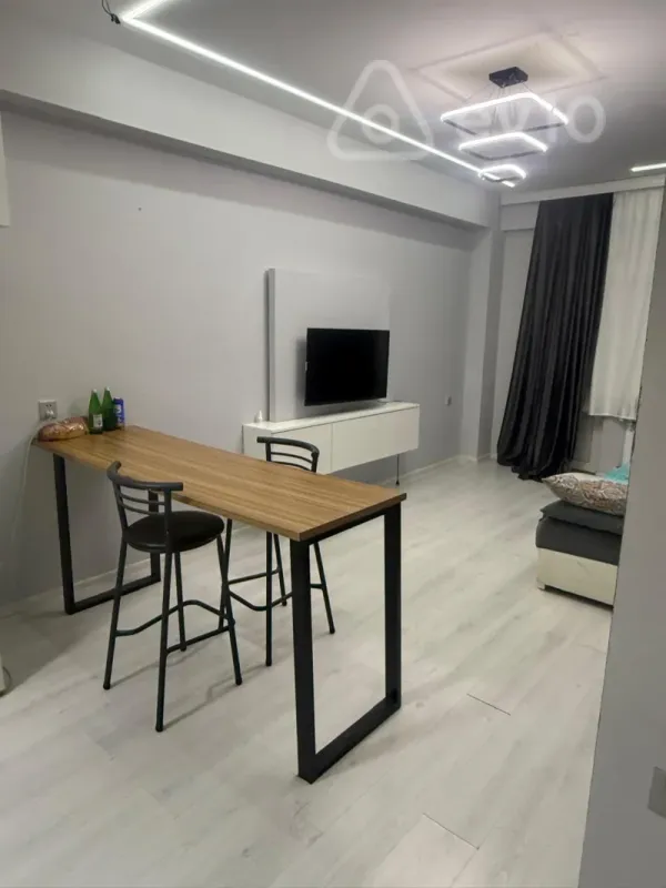 Kirayə verilir 2 otaqlı yeni tikili 50 m²