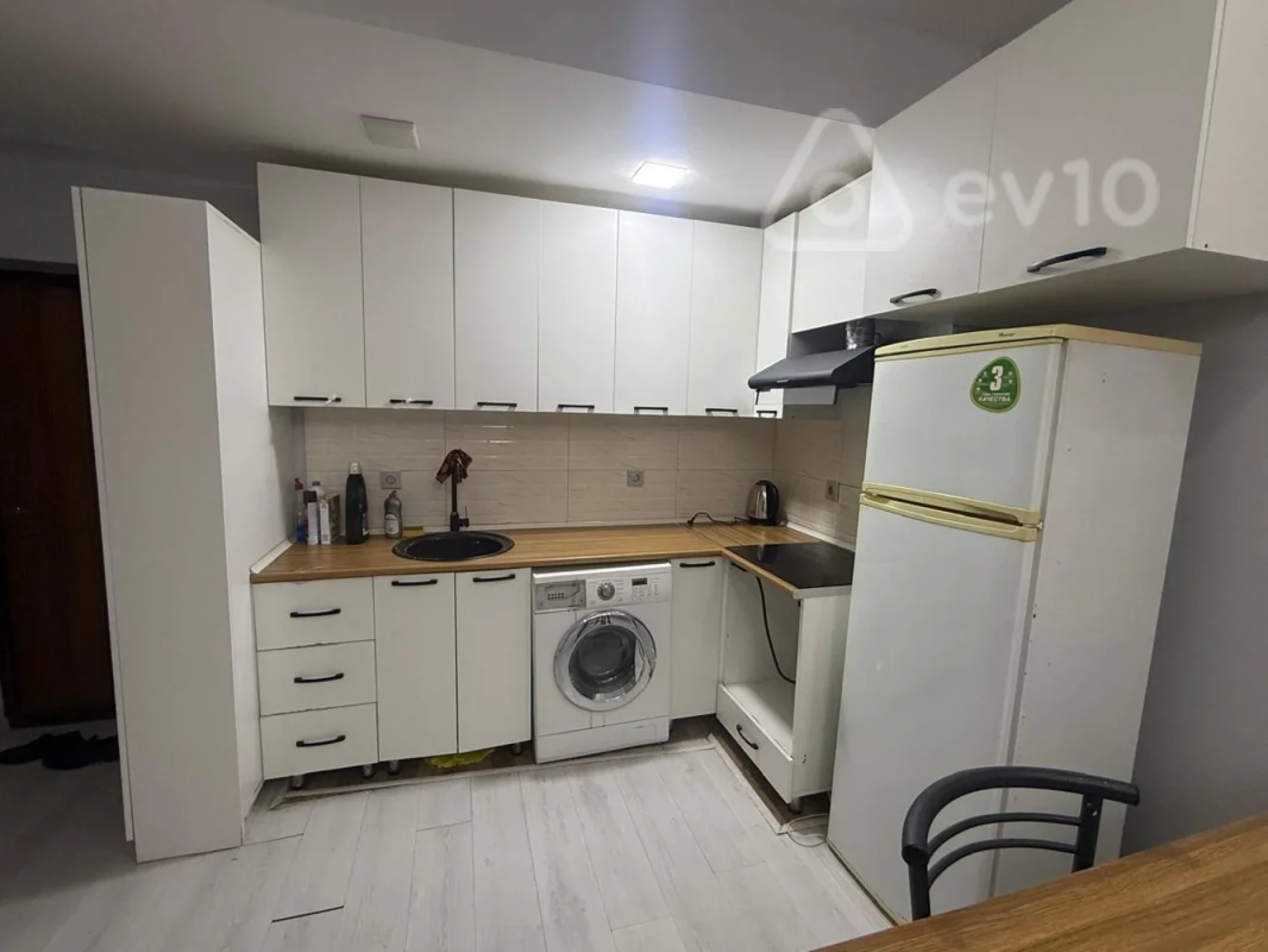 Kirayə verilir 2 otaqlı yeni tikili 50 m²