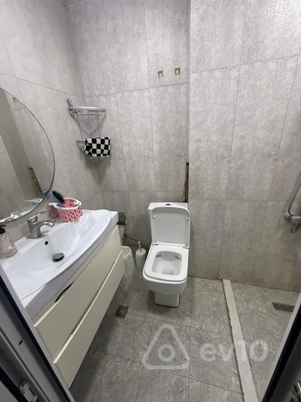 Kirayə verilir 2 otaqlı yeni tikili 50 m²