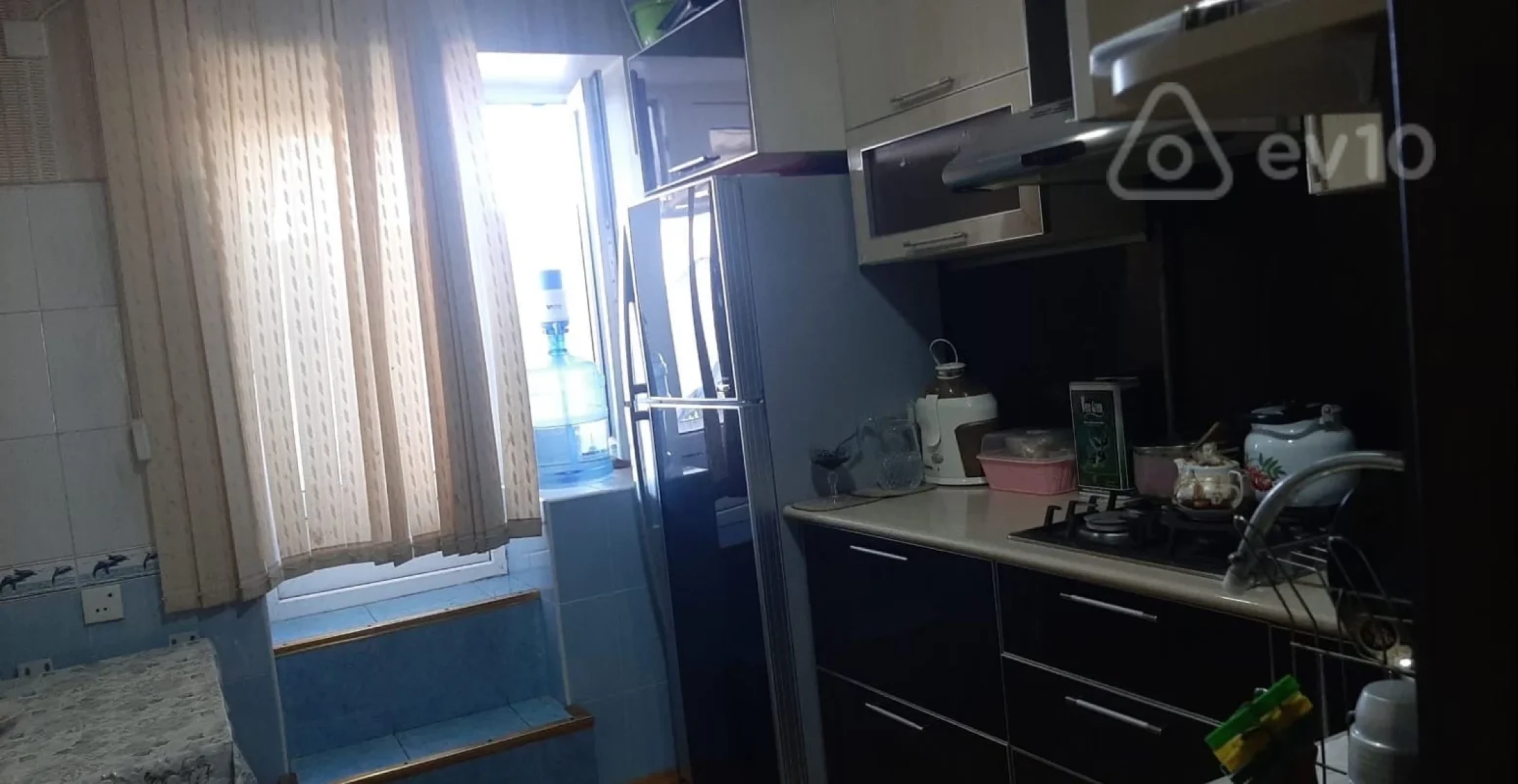 Kirayə verilir 2 otaqlı köhnə tikili 90 m²