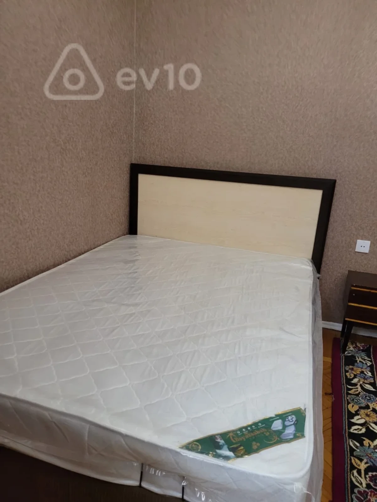 Kirayə verilir 2 otaqlı köhnə tikili 50 m²