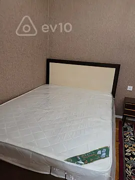Kirayə verilir 2 otaqlı köhnə tikili 50 m²