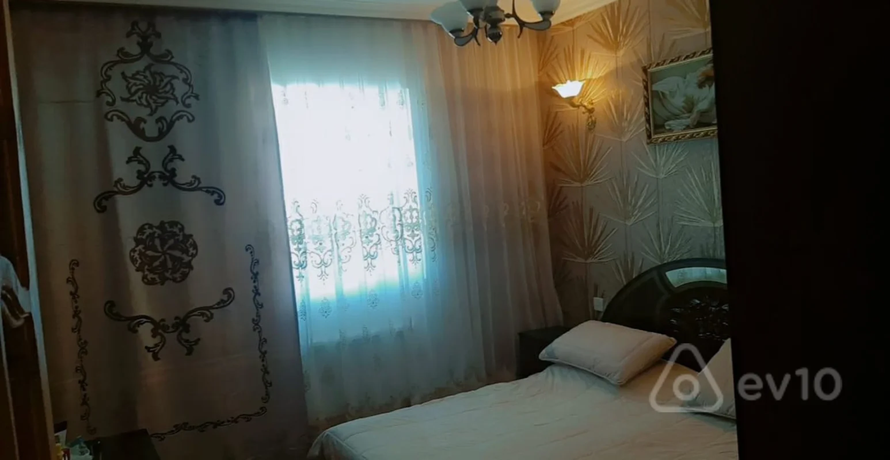 Kirayə verilir 2 otaqlı köhnə tikili 50 m²