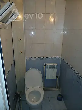 Kirayə verilir 2 otaqlı köhnə tikili 50 m²