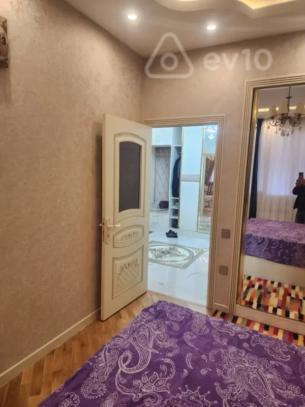 Kirayə verilir 2 otaqlı yeni tikili 70 m²