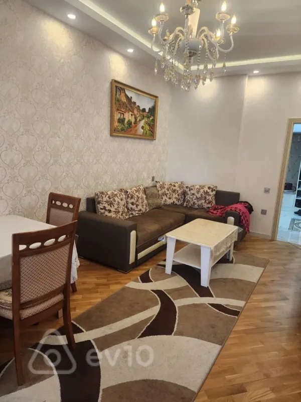 Kirayə verilir 2 otaqlı yeni tikili 70 m²