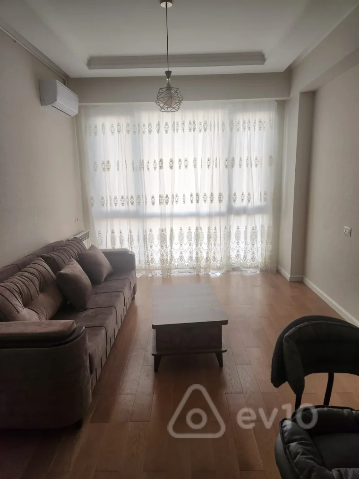 Kirayə verilir 2 otaqlı yeni tikili 45 m²