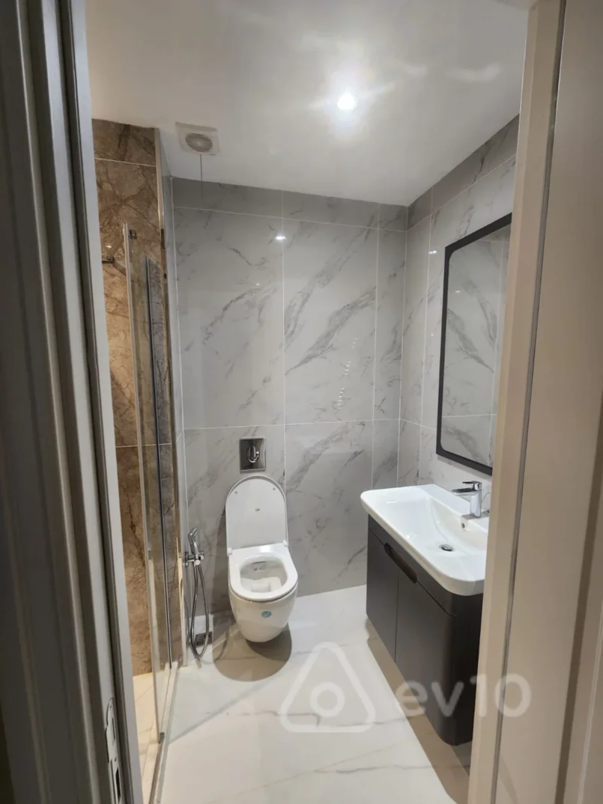 Kirayə verilir 2 otaqlı yeni tikili 45 m²