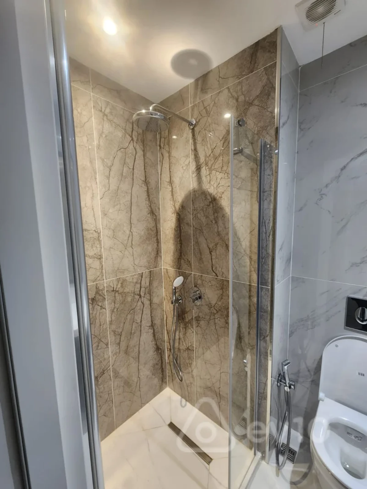 Kirayə verilir 2 otaqlı yeni tikili 45 m²