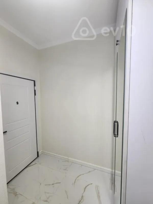 Kirayə verilir 2 otaqlı yeni tikili 45 m²