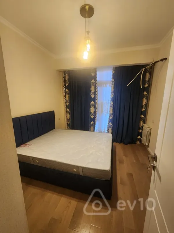 Kirayə verilir 2 otaqlı yeni tikili 45 m²