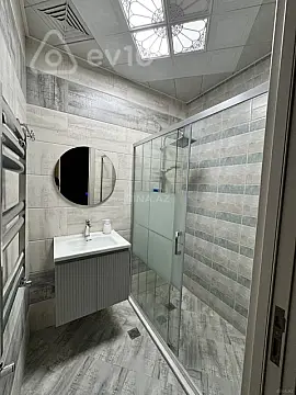 Kirayə verilir 2 otaqlı yeni tikili 85 m²
