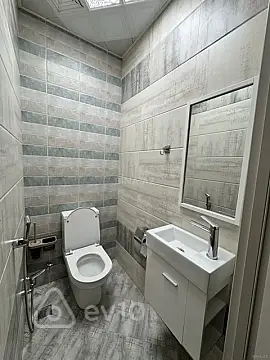 Kirayə verilir 2 otaqlı yeni tikili 85 m²