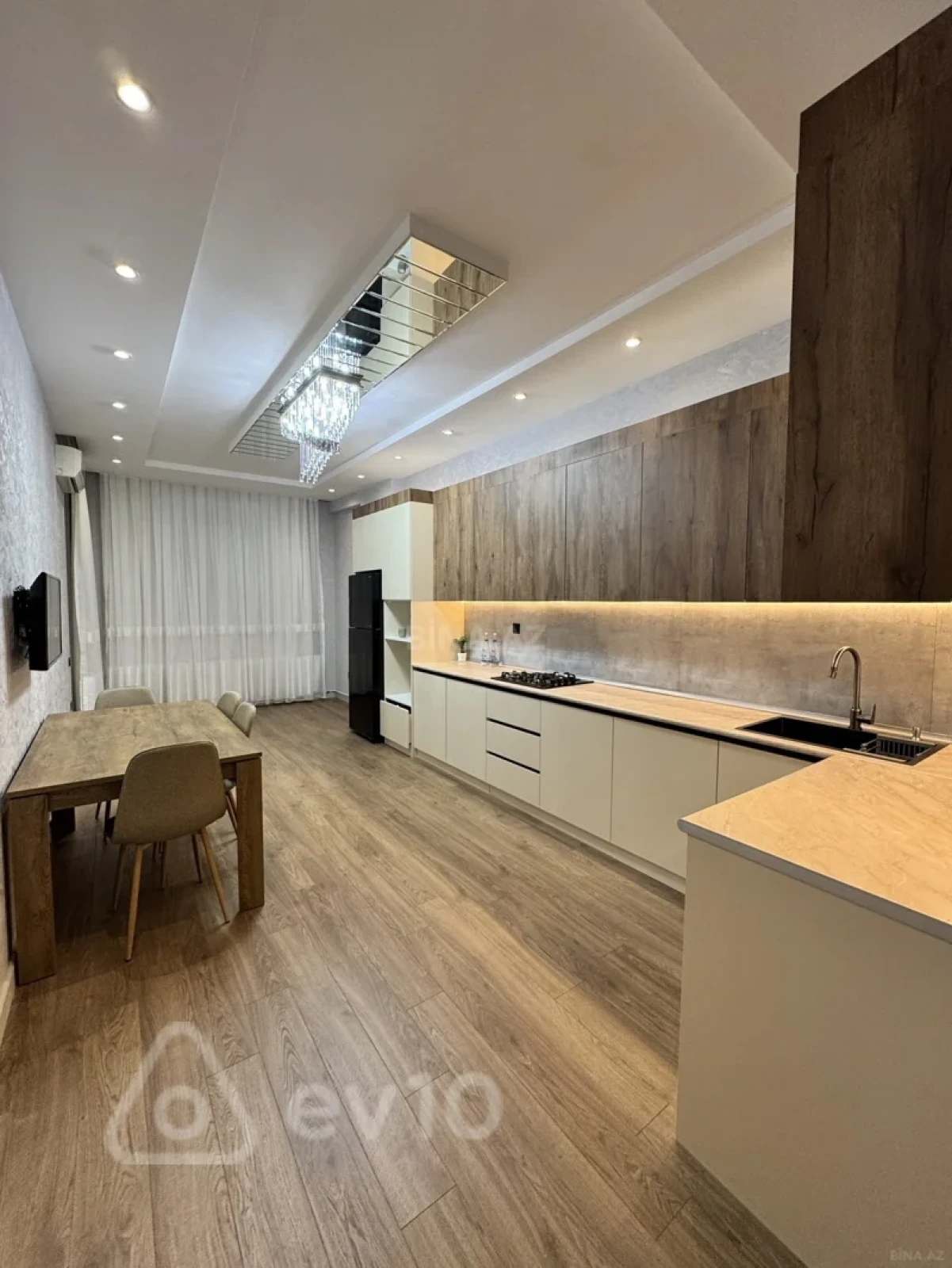 Kirayə verilir 2 otaqlı yeni tikili 85 m²