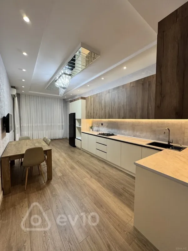Kirayə verilir 2 otaqlı yeni tikili 85 m²