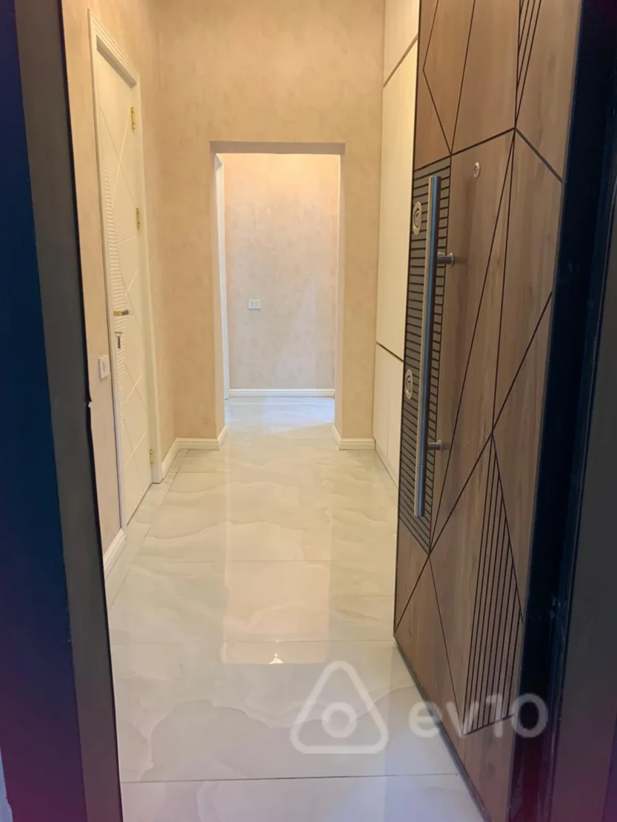 Satılır 2 otaqlı yeni tikili 66 m²