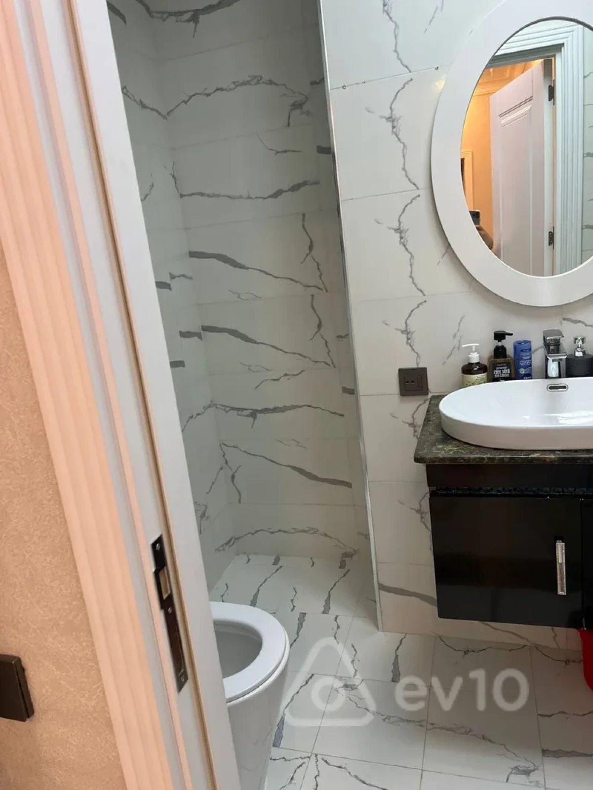 Kirayə verilir 3 otaqlı yeni tikili 80 m²