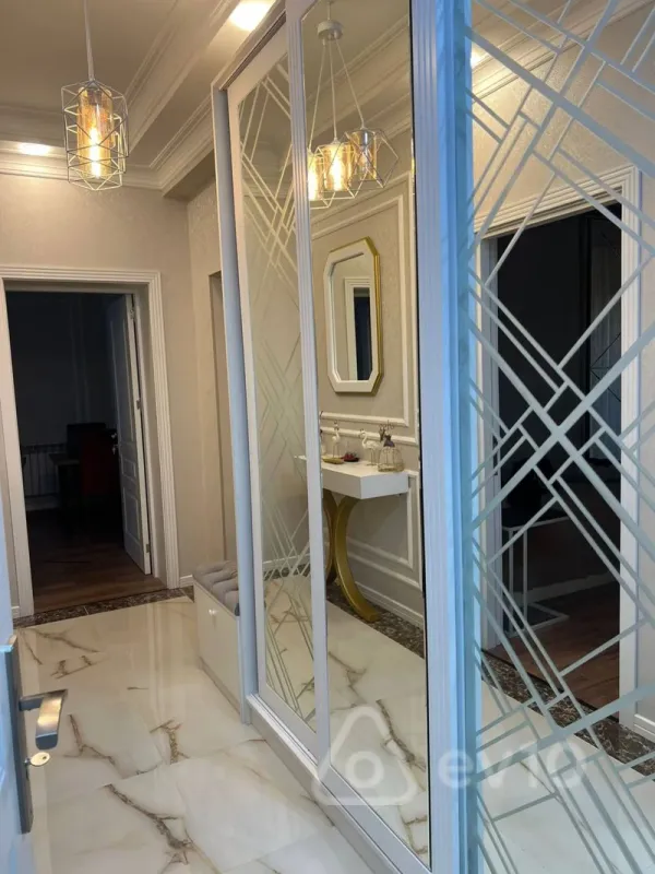 Kirayə verilir 3 otaqlı yeni tikili 80 m²