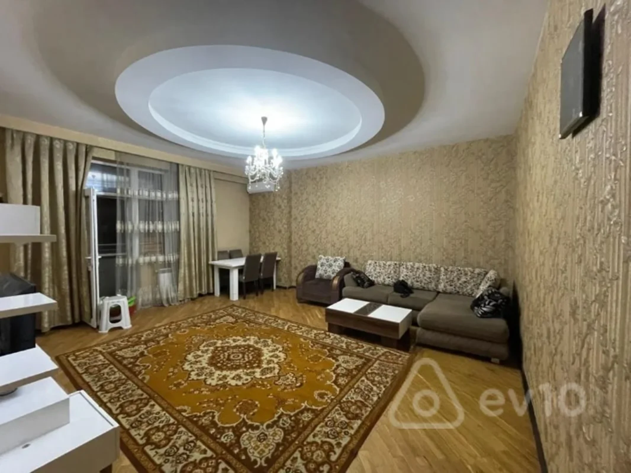 Kirayə verilir 2 otaqlı yeni tikili 80 m²