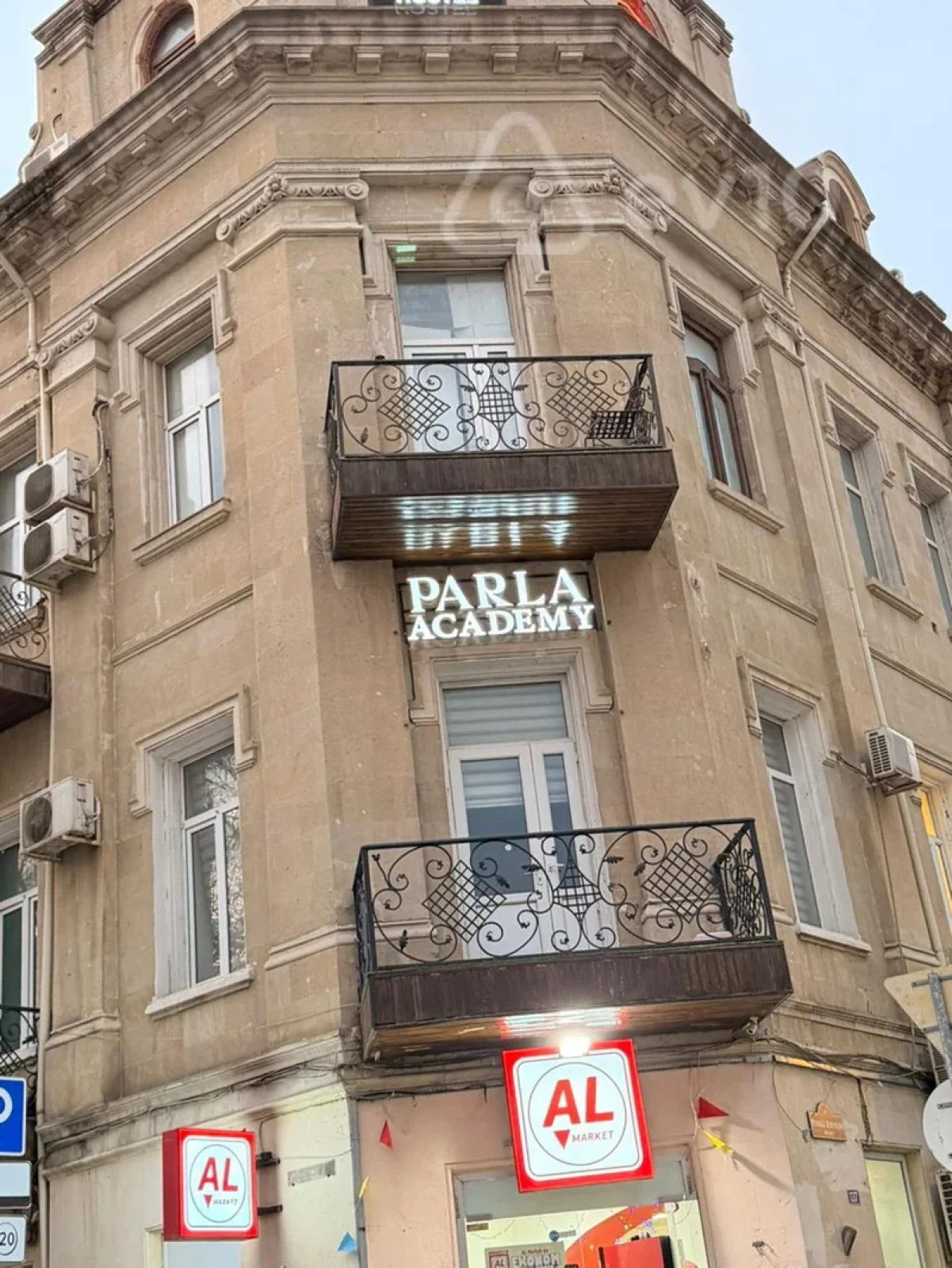 Kirayə verilir 5 otaqlı ofis 170 m²