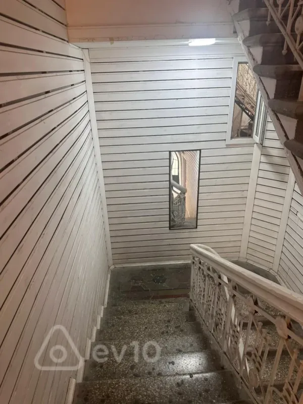 Kirayə verilir 5 otaqlı ofis 170 m²