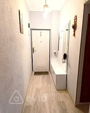 Satılır 2 otaqlı köhnə tikili 50 m²