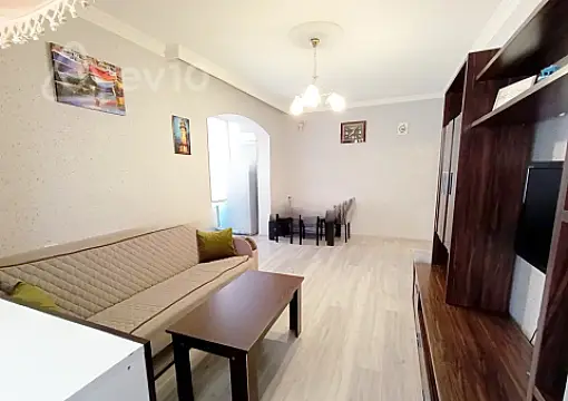 Satılır 2 otaqlı köhnə tikili 50 m²
