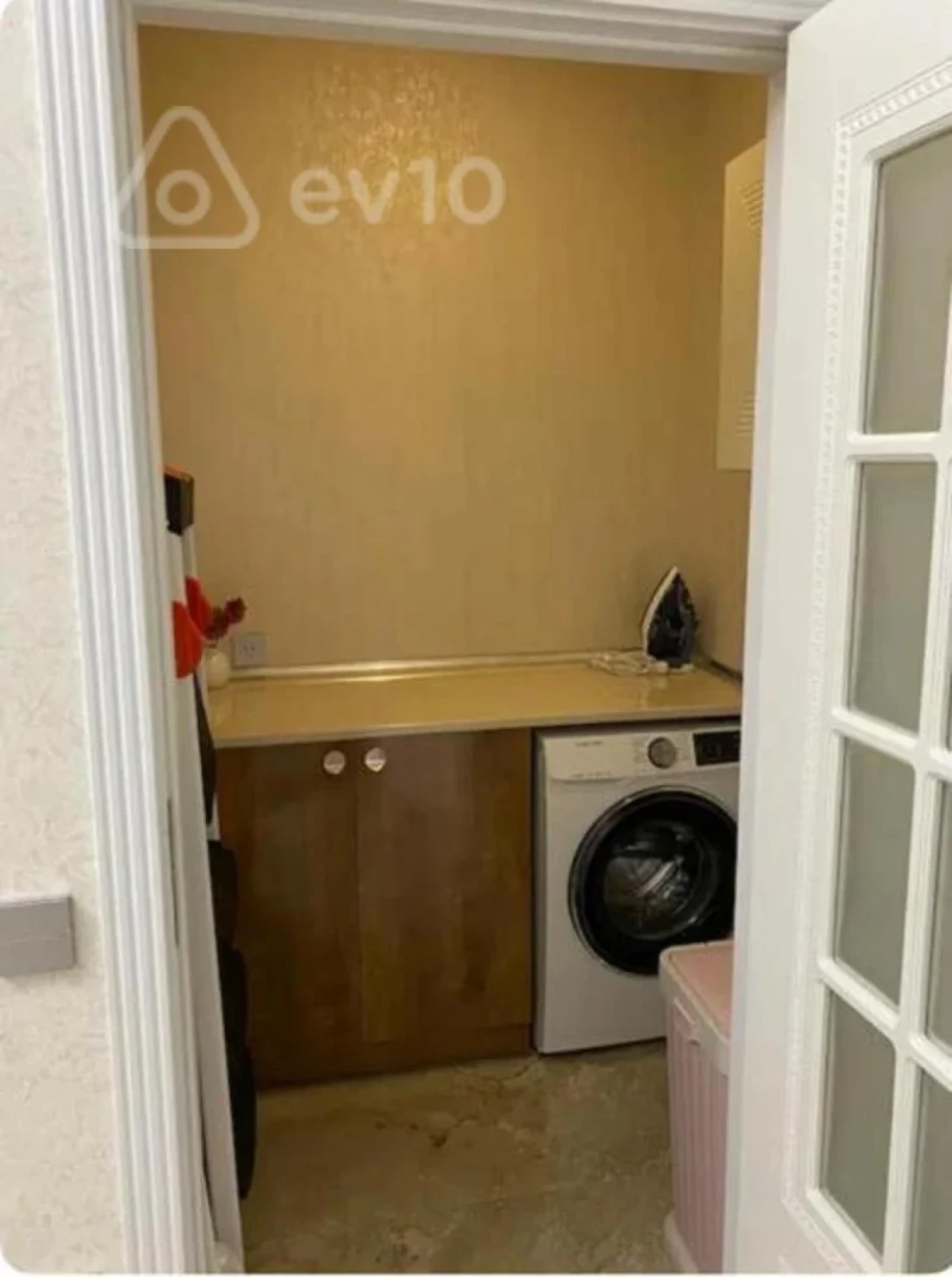 Kirayə verilir 3 otaqlı yeni tikili 140 m²