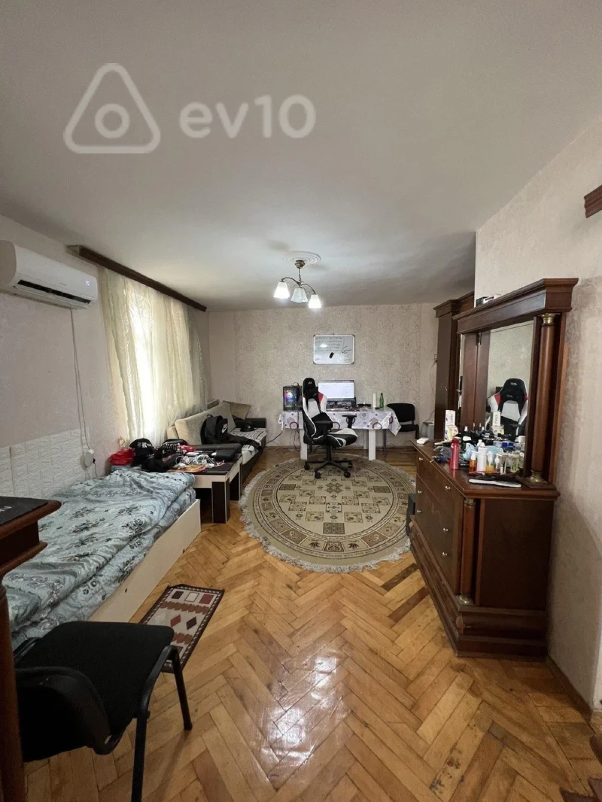 Satılır 1 otaqlı köhnə tikili 30 m²