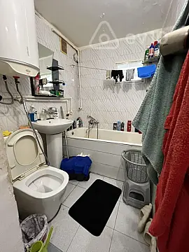 Satılır 1 otaqlı köhnə tikili 30 m²