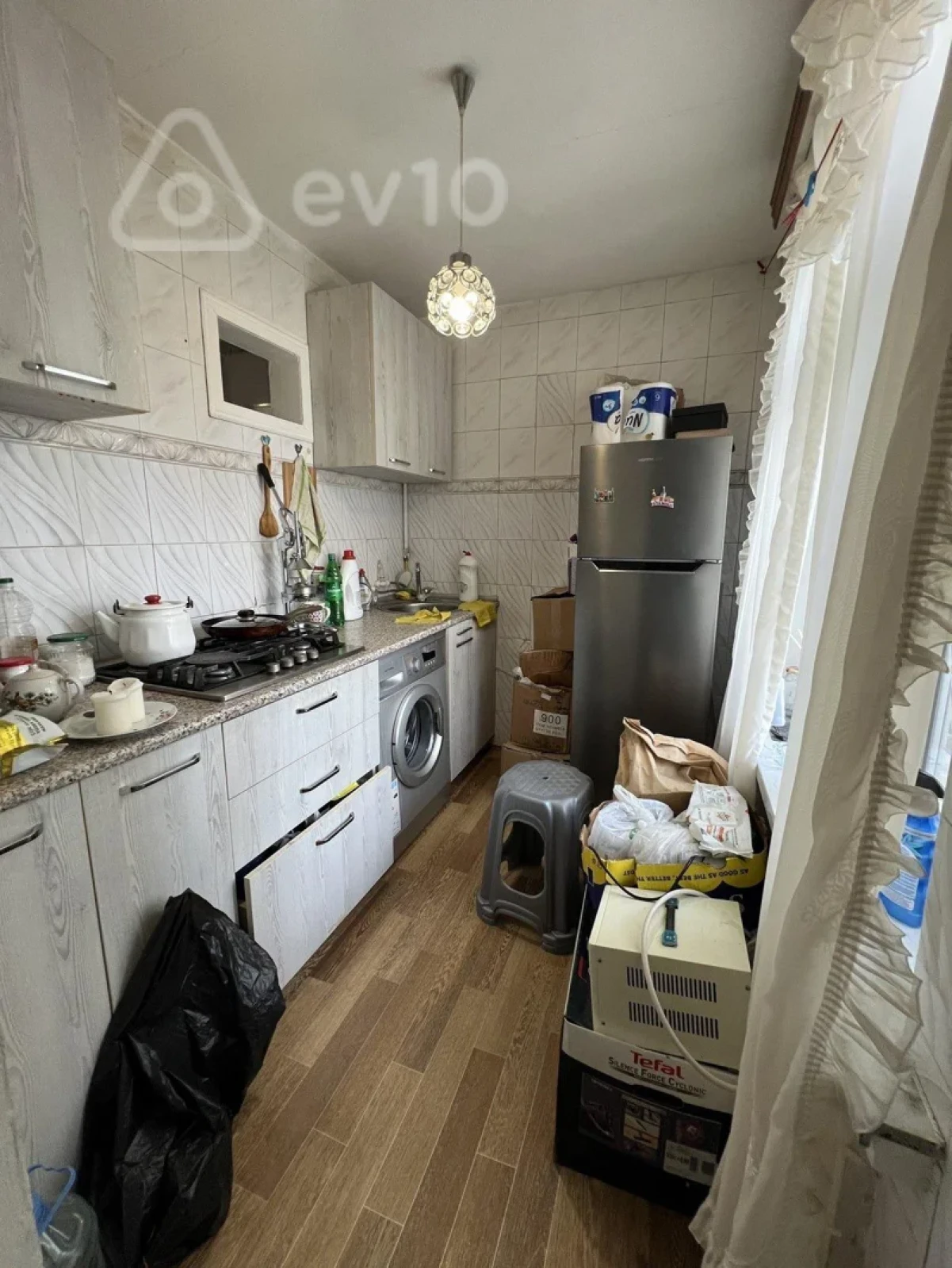 Satılır 1 otaqlı köhnə tikili 30 m²