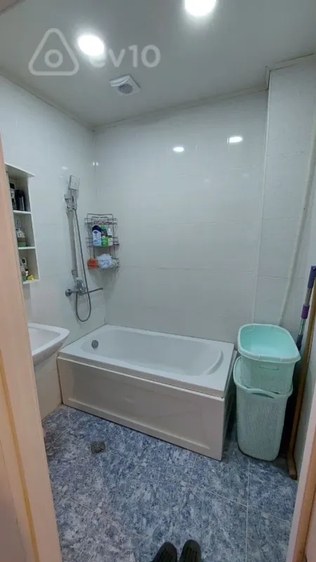 Satılır 3 otaqlı yeni tikili 93 m²