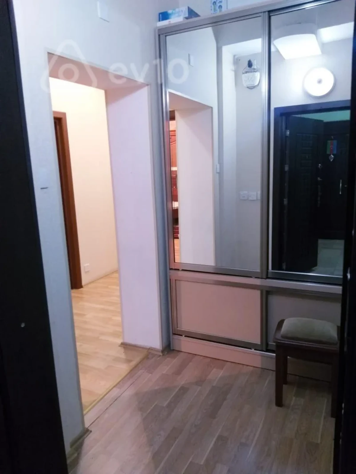 Kirayə verilir 2 otaqlı yeni tikili 100 m²