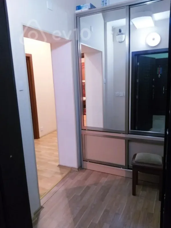 Kirayə verilir 2 otaqlı yeni tikili 100 m²