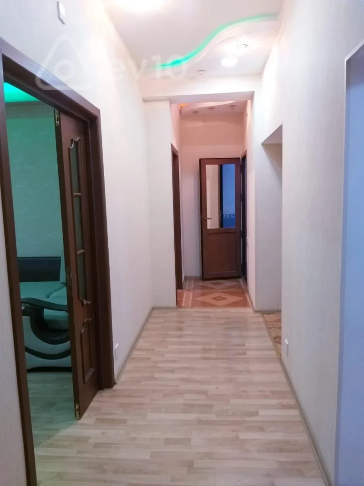 Kirayə verilir 2 otaqlı yeni tikili 100 m²