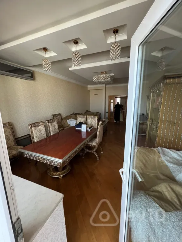 Satılır 3 otaqlı yeni tikili 145 m²