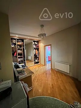 Satılır 3 otaqlı yeni tikili 145 m²
